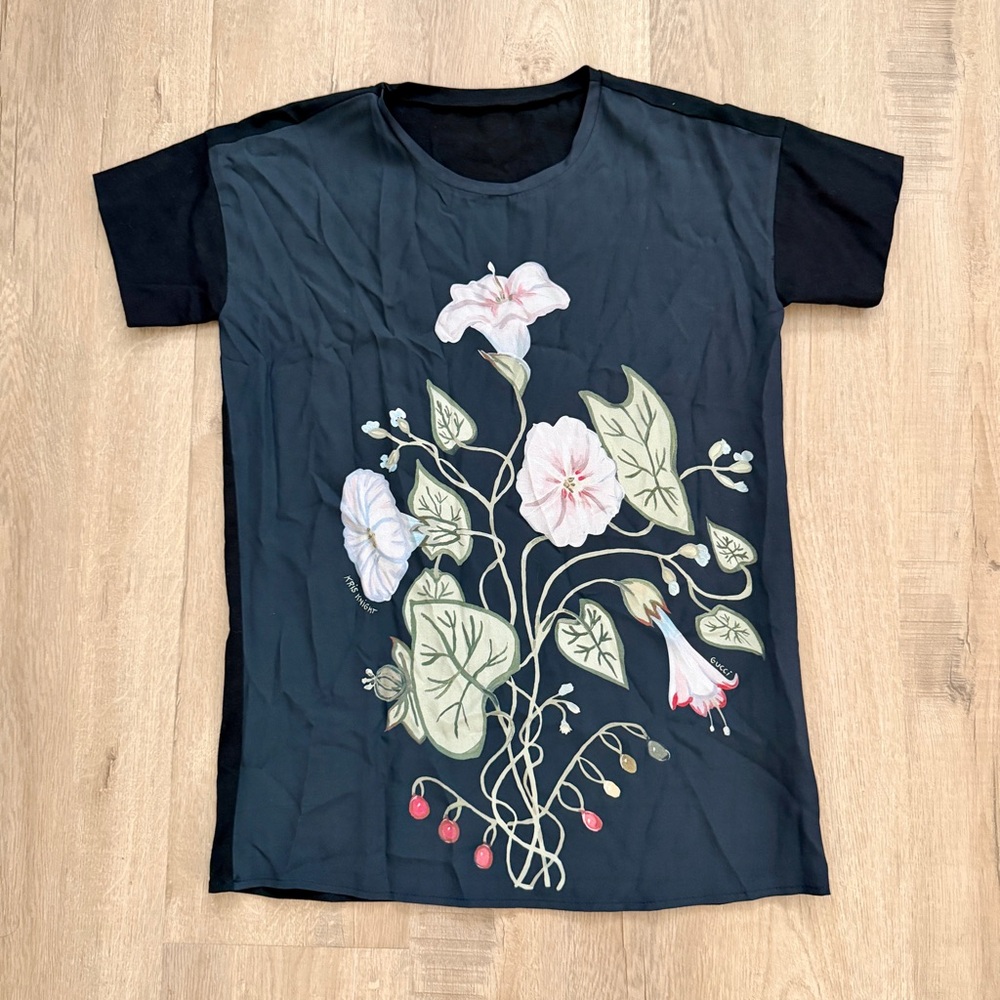 GUCCI SILK FLORAL PRINT BY KRIS KNIGHT BLOUSE T-SHIRT TOP TEE, Morning Glory M - Picture 1 of 7